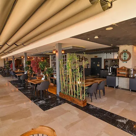 Hotel Royal Comfort Arakli
