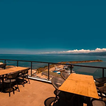 Royal Comfort Hotel 4*