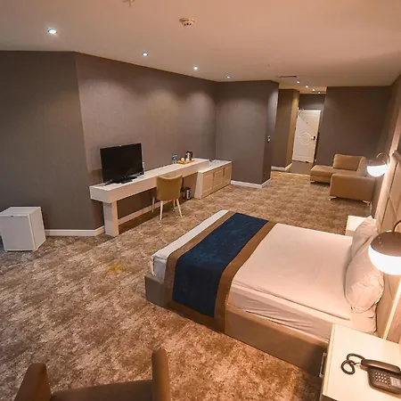 Royal Comfort 4* Arakli